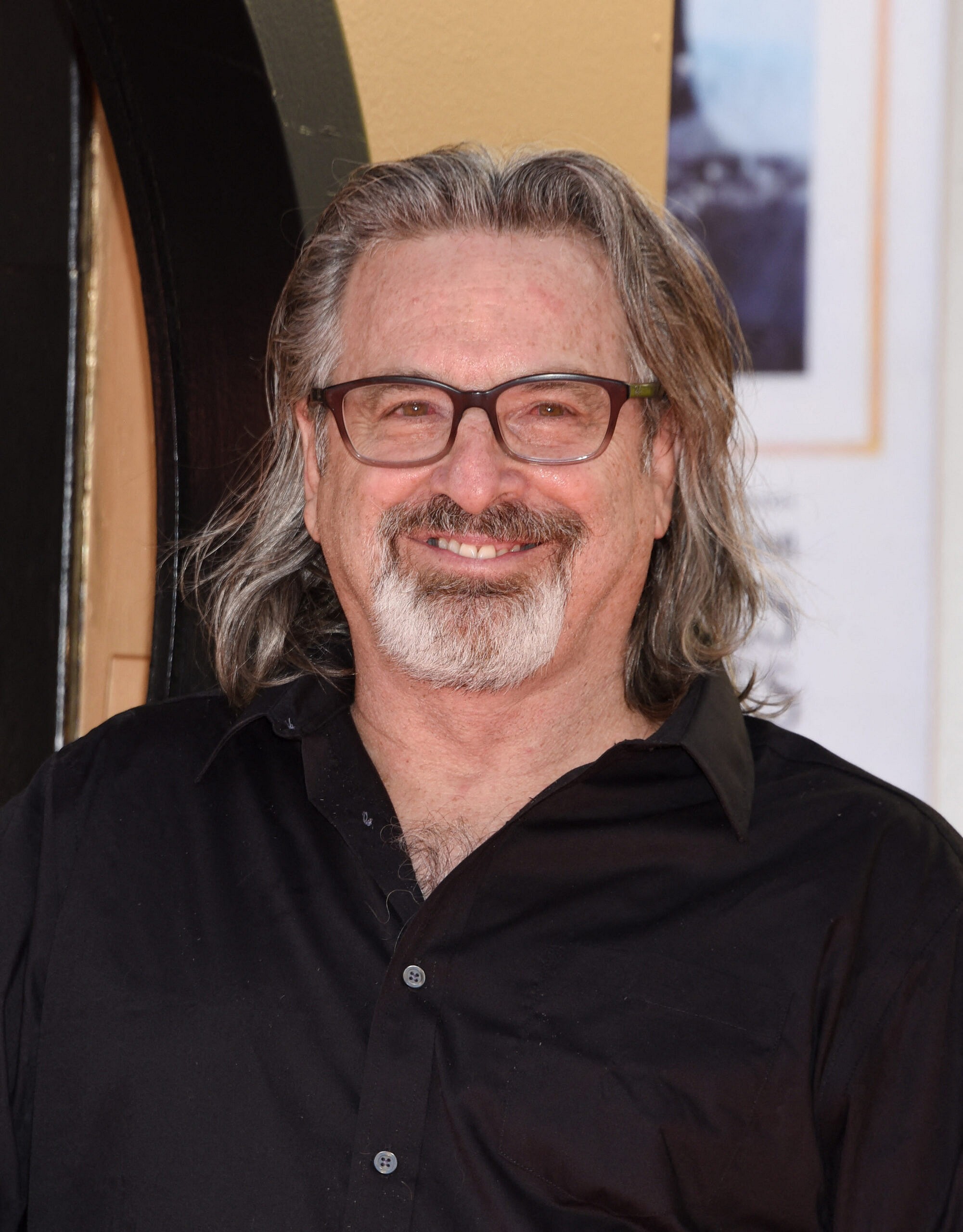 Robert Carradine smiling