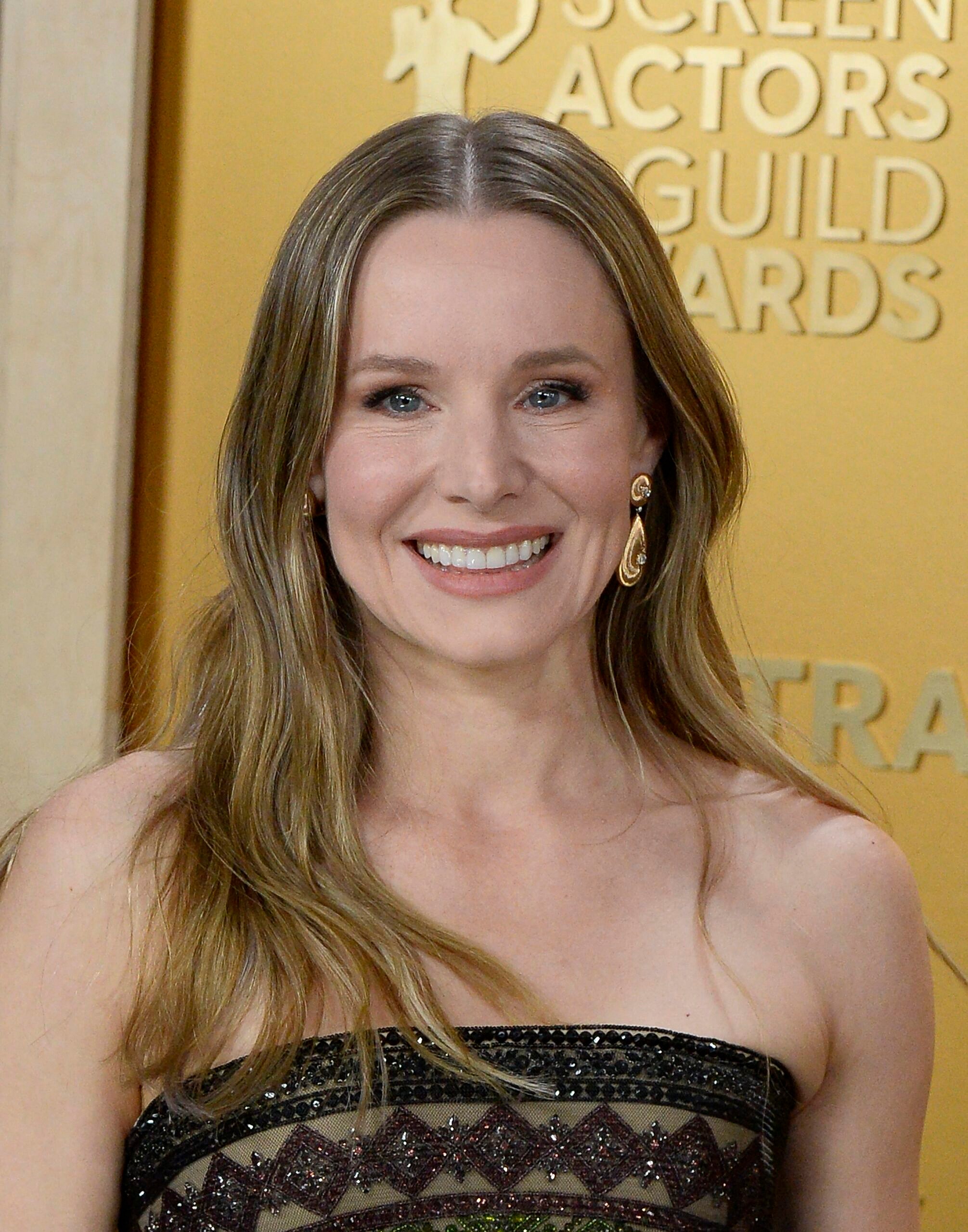 Kristen Bell at 31st SAG Awards