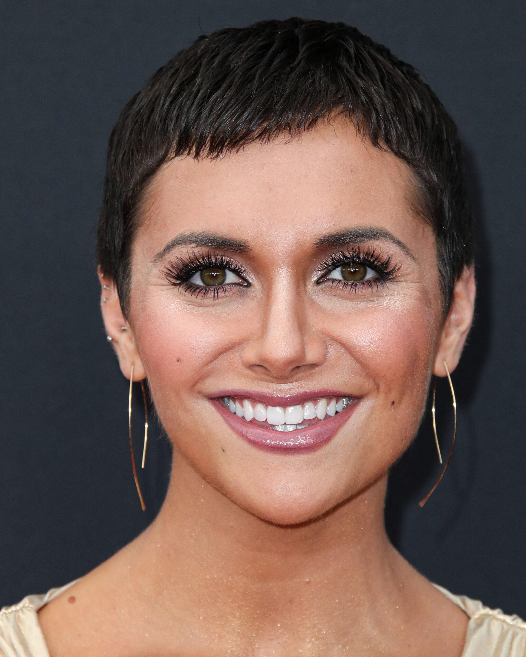 Alyson Stoner at 2019 MTV Video Music Awards 