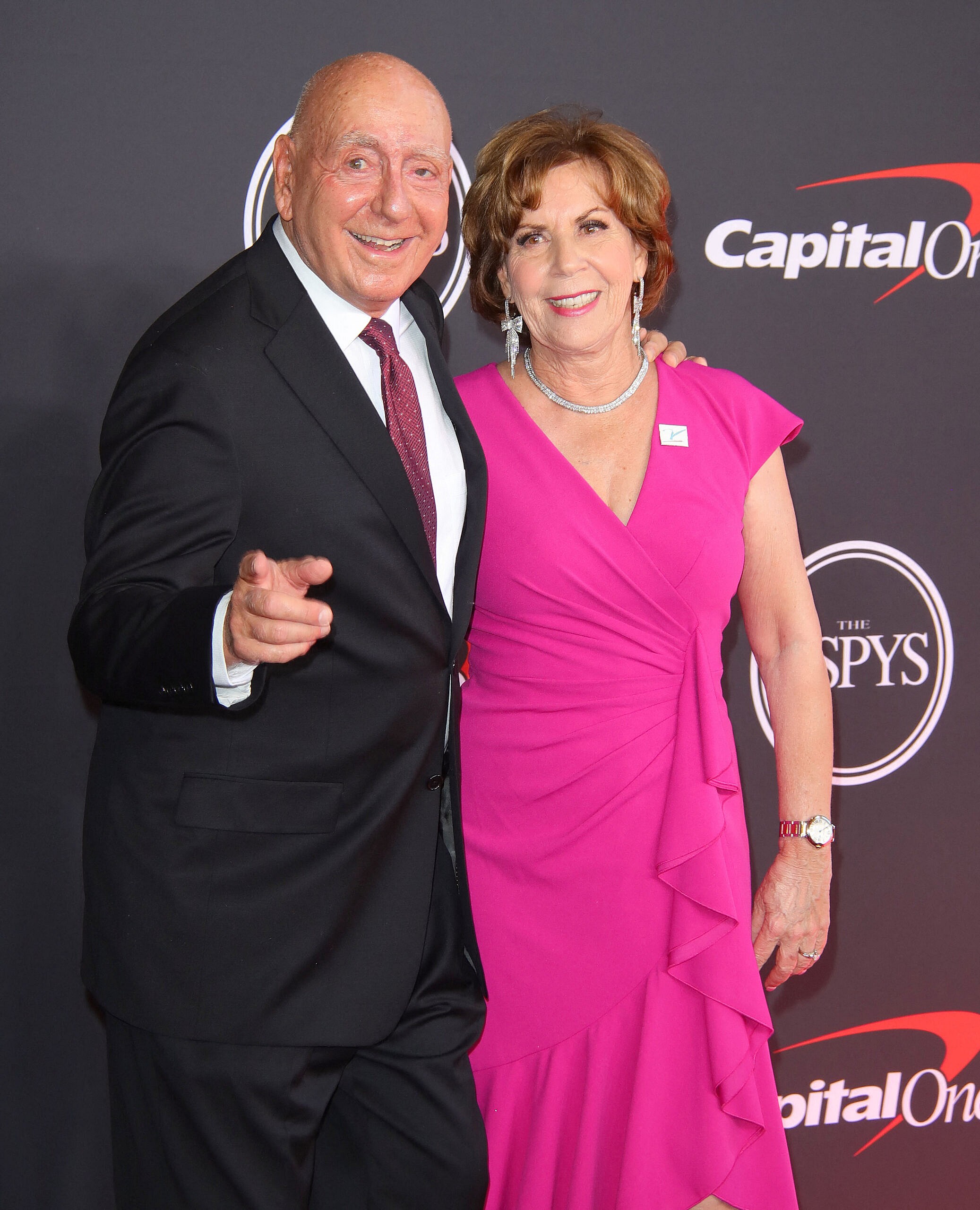 Dick Vitale and his wife at 2022 ESPYs