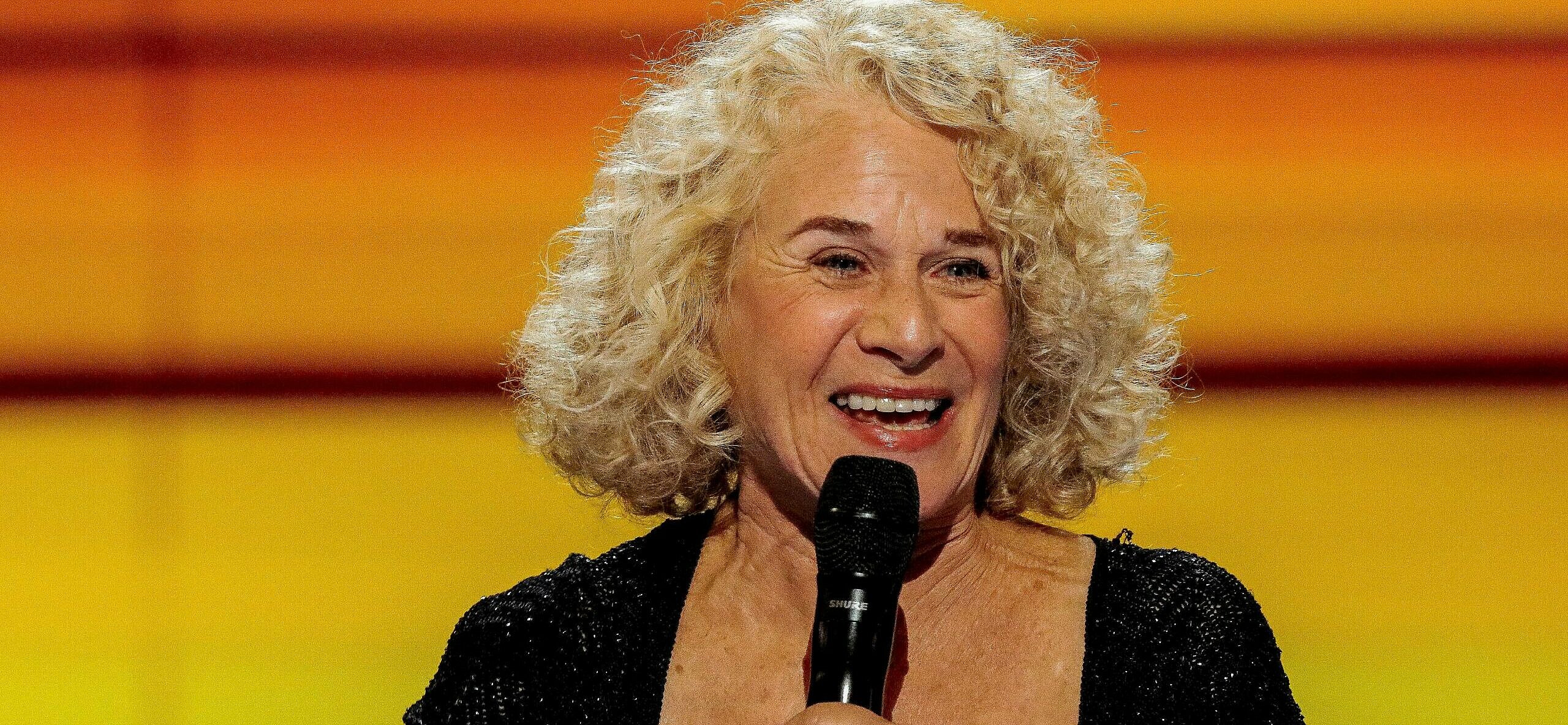 Carole King At The 2016 DNC