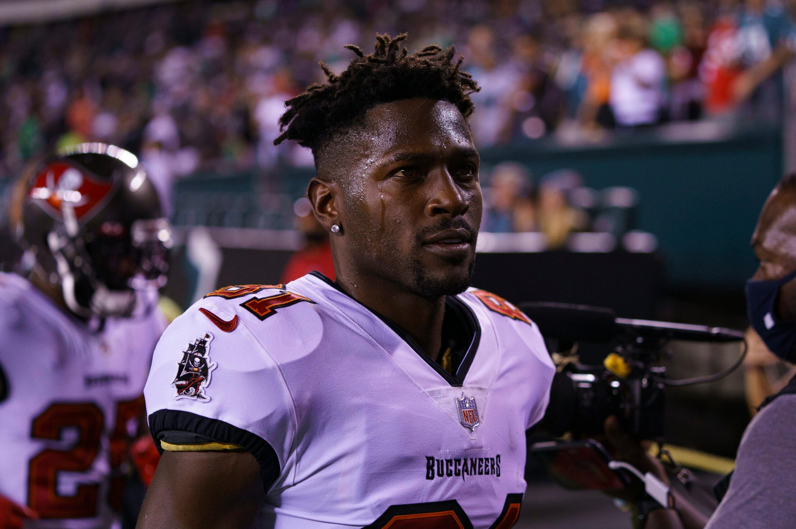 Antonio Brown at the Buccaneers vs Eagles game