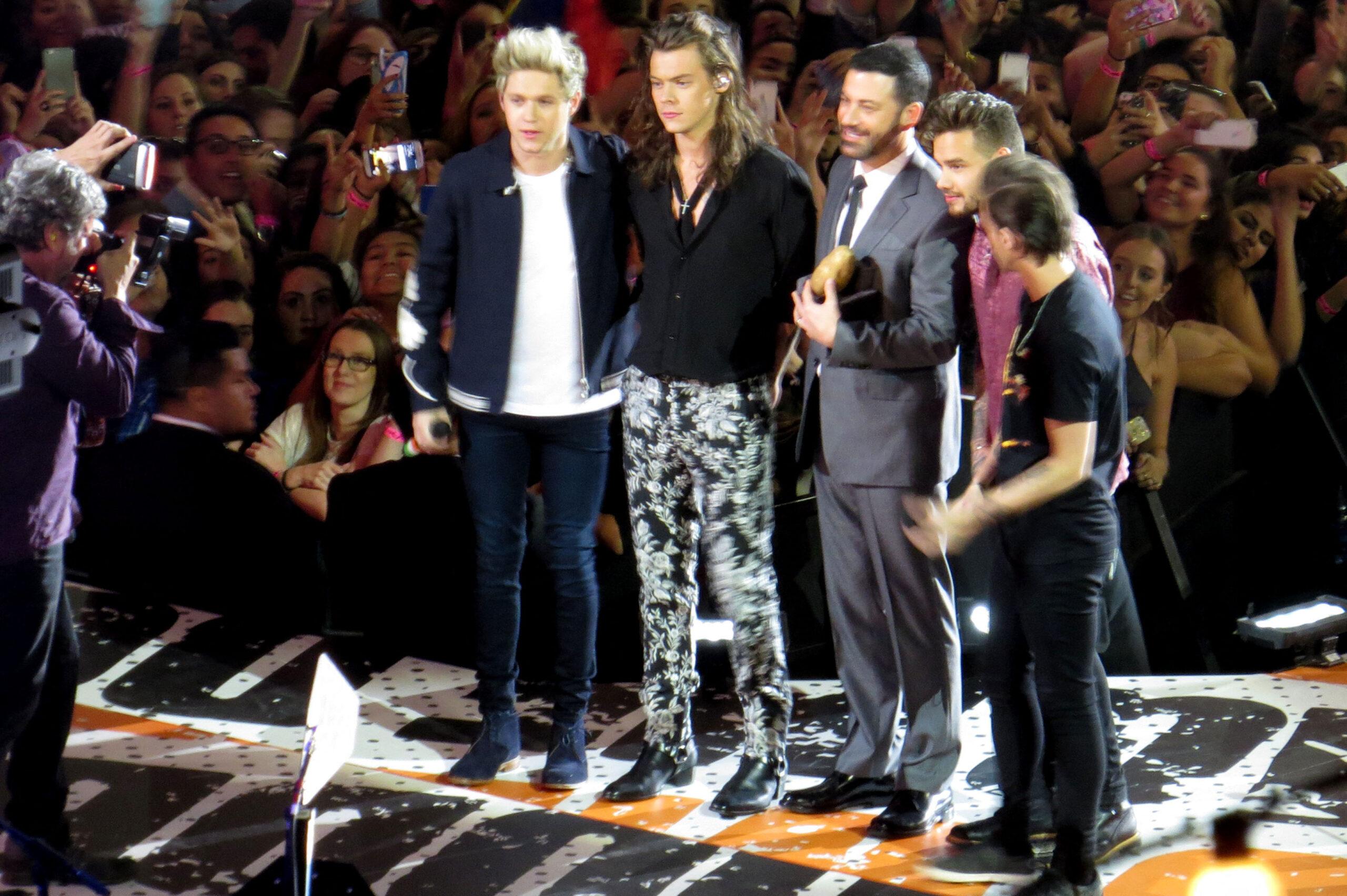 One Direction performing