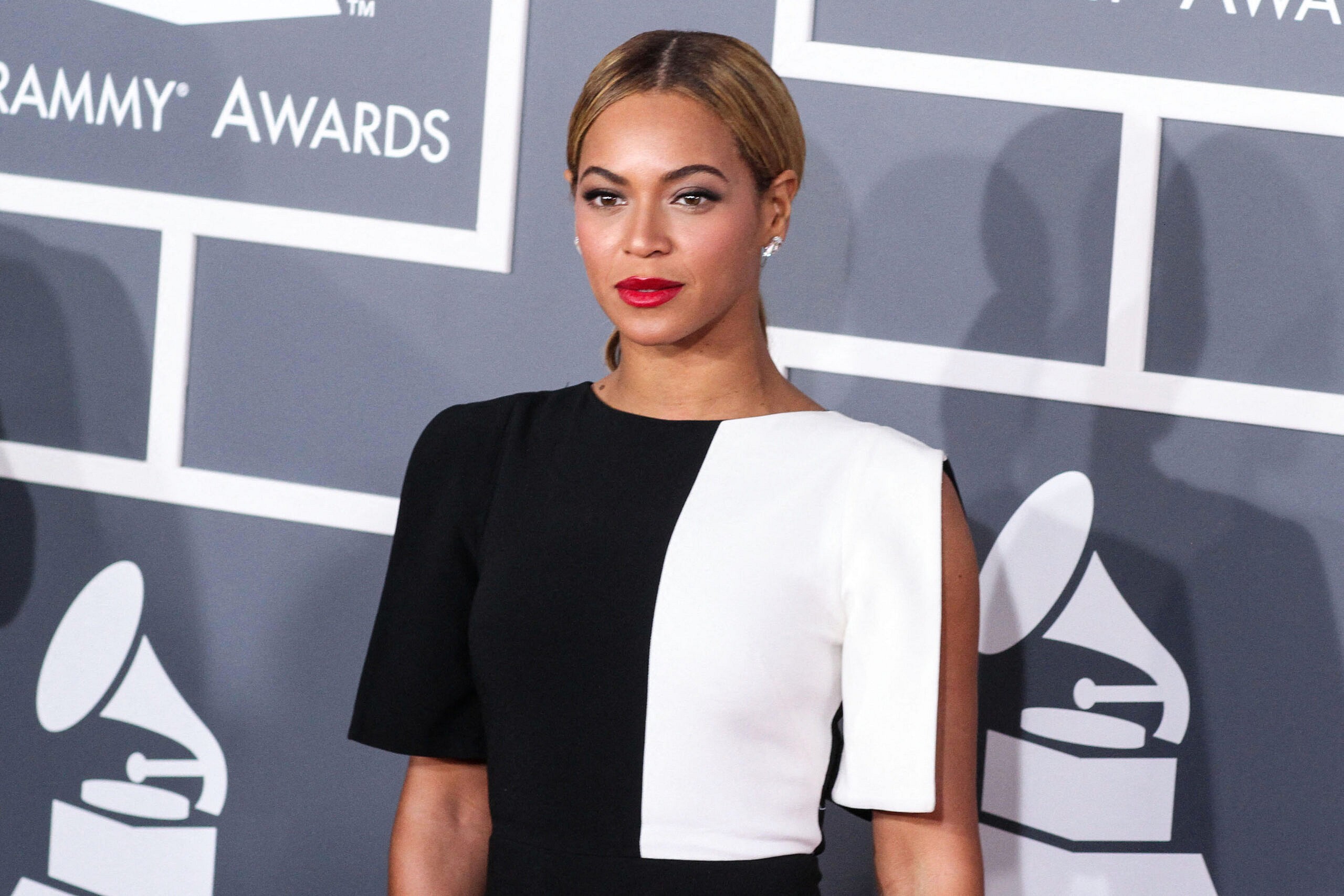 Beyoncé’s 'Jolene' May Have A Hidden Message To Jay-Z & Kids