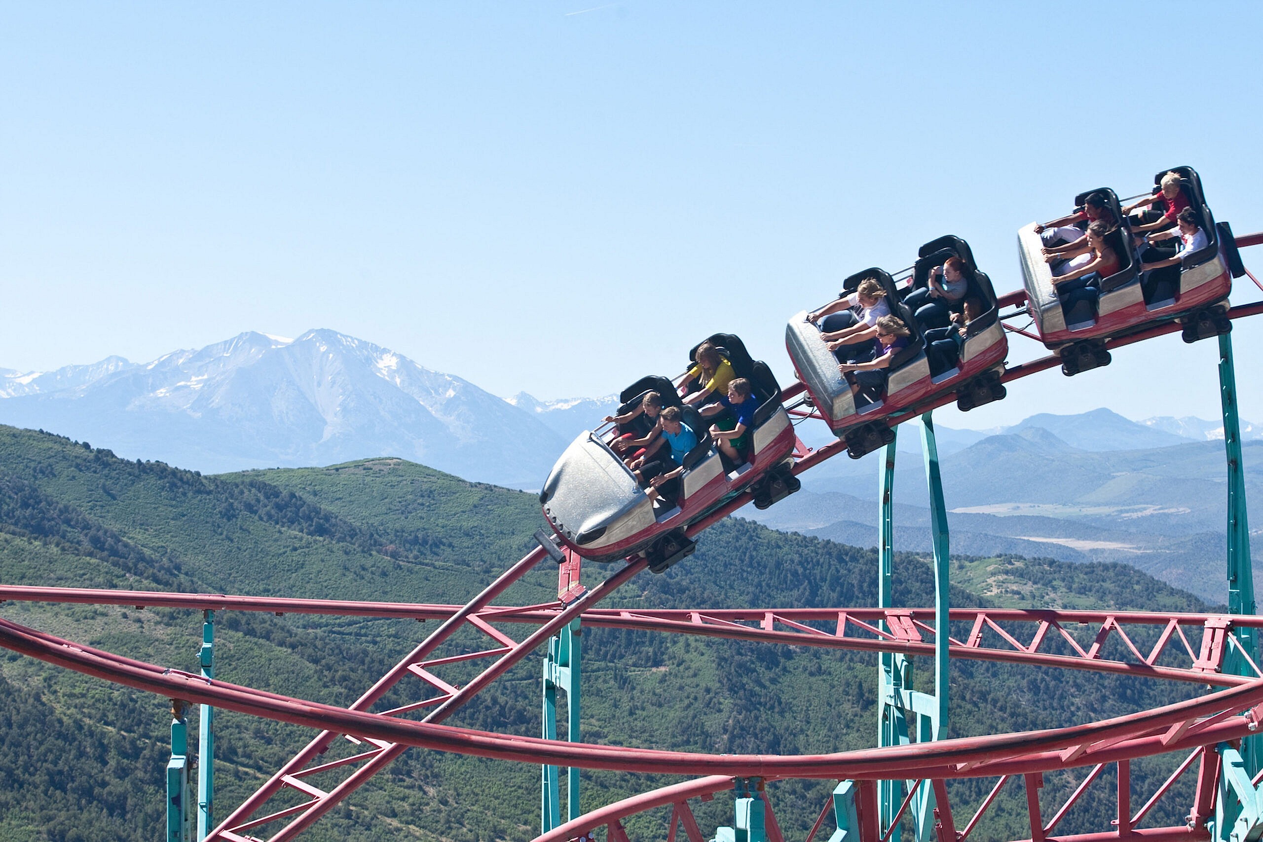 The Cliffhanger roller coaster in North America 