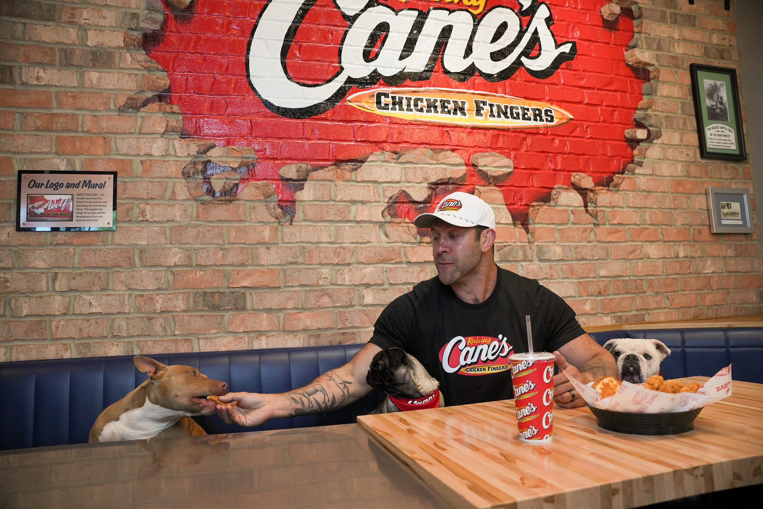 Lee Asher Accepts at Raising Cane's 
