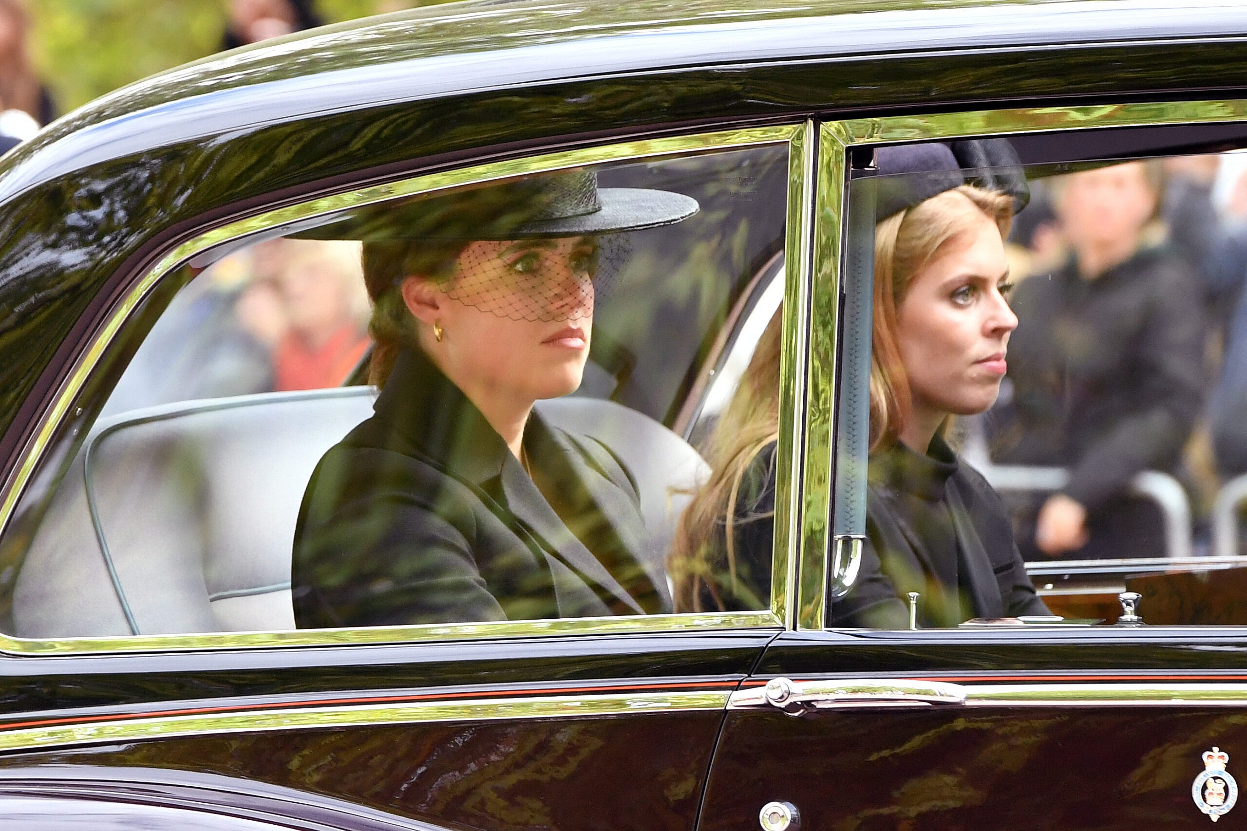 Princess Beatrice and Eugenie
