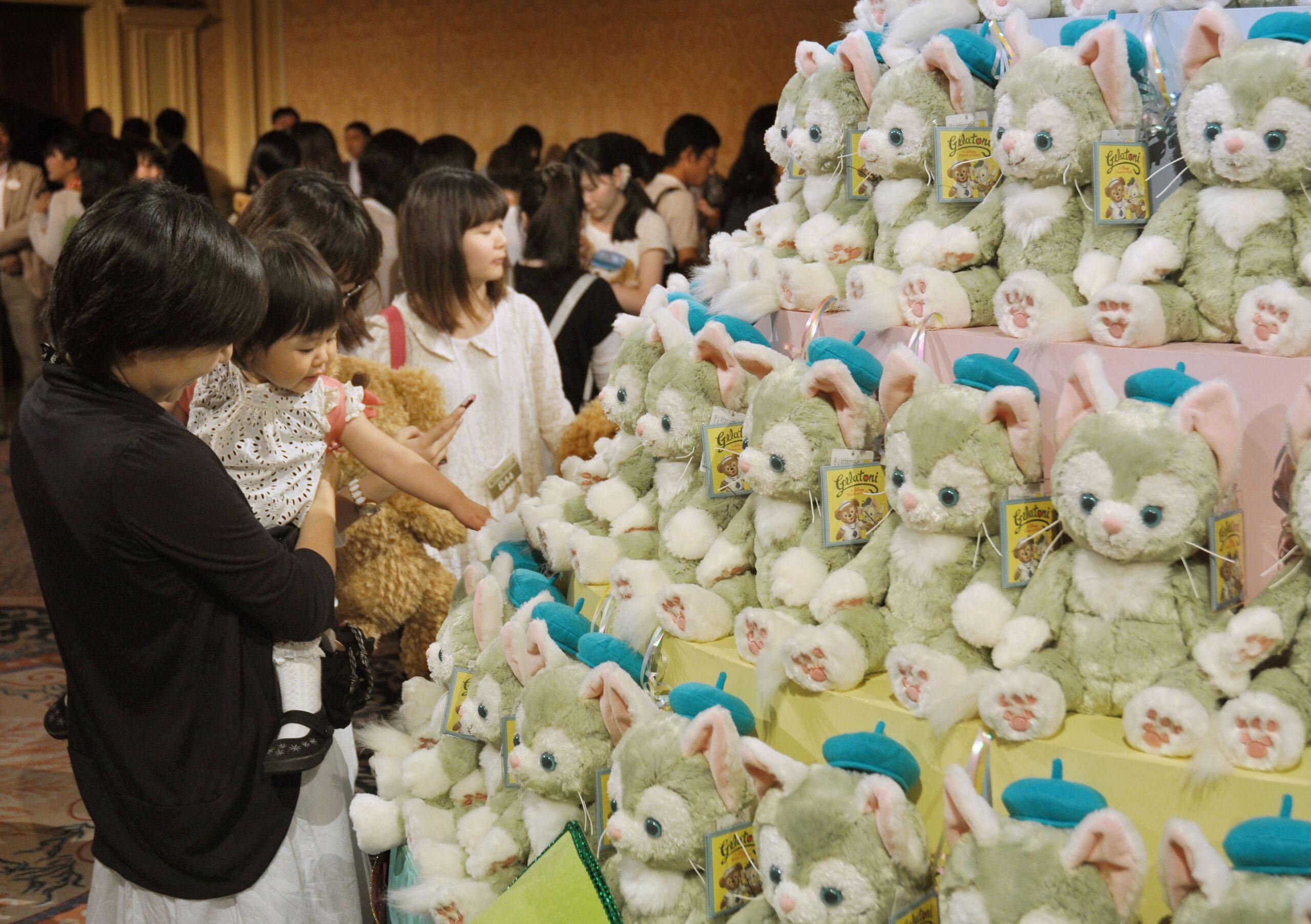 Online Celebrity Sentenced To Prison For Selling Fake Disney Plushes