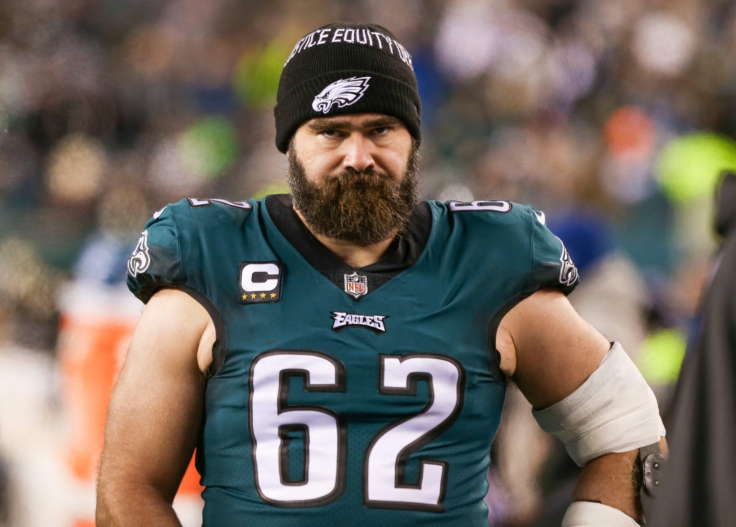 Jason Kelce at 2021 NFL: Dallas Cowboys at Philadelphia Eagles