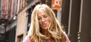Sarah Jessica Parker Drops Her Purse in Scene for "And Just Like That"