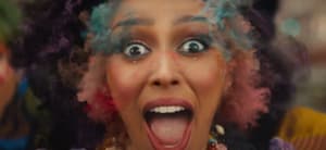 Doja Cat clowns around in Taco Bell s Super Bowl commercial featuring her cover of Hole s Celebrity Skin