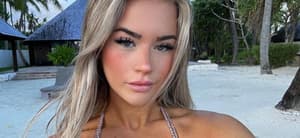 Emily Elizabeth taking a selfie.