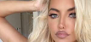 Lindsey Pelase close up