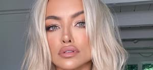 Lindsey Pelas close up