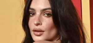 Emily Ratajkowski close up