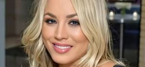 Kaley Cuoco close up