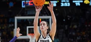 Caitlin Slark shooting a basketball
