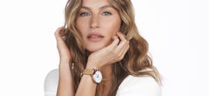Gisele Bündchen shows off new luxury watch