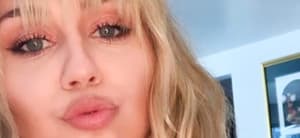 Miley Cyrus close up
