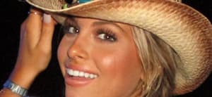 Paris Mikinski close up