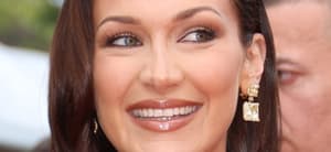 Bella Hadid close up