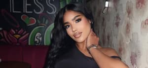 Andreina Santos up close