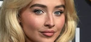 Sabrina Carpenter close up
