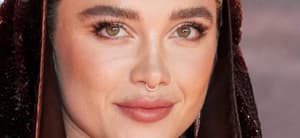 Florence Pugh close up