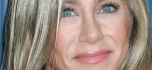 Jennifer Aniston close up