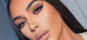 Kim Kardashian selfie