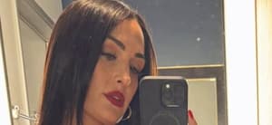 Nikki Bella mirror selfie