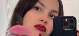 Olivia Rodrigo mirror selfie