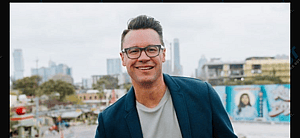 Dave Hollis featured photo