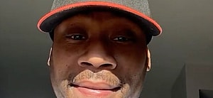 Jacoby Jones takes a selfie