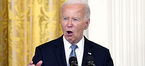 Joe Biden awards a Medal of Honor - Washington