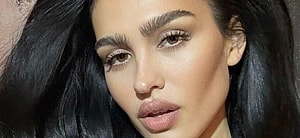 Amelia Hamlin close up