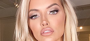 Lindsey Pelas close up