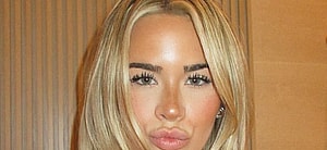 Emily Elizabeth takes a selfie.