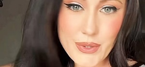 Jenelle Evans close up