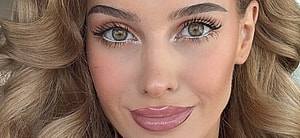 Veronika Rajek close up