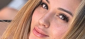 Daniela Vélez Buitrago selfie