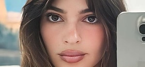 Emily Ratajkowski close up