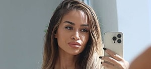 Valeria Ammirato mirror selfie