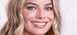 Margot Robbie close up
