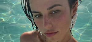 Victoria Villarroel takes a selfie.