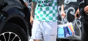 Justin Bieber reps team Mexico in the World Cup as he stops at cannabis store Wonderbrett