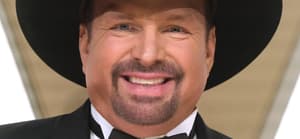 Garth Brooks at the The 53rd Annual CMA Awards - Arrivals