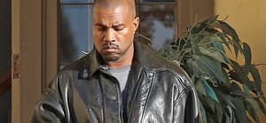 Kanye West heads to a office in Calabasas for a meeting, The office building had several businesses including a law firm. 20 Jan 2022 Pictured: Kanye West heads to a office in Calabasas for a meeting