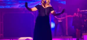 Adele impersonator performs in Las Vegas for fans