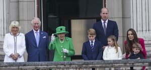 The Queen and Royal Family at Jubilee Pageant